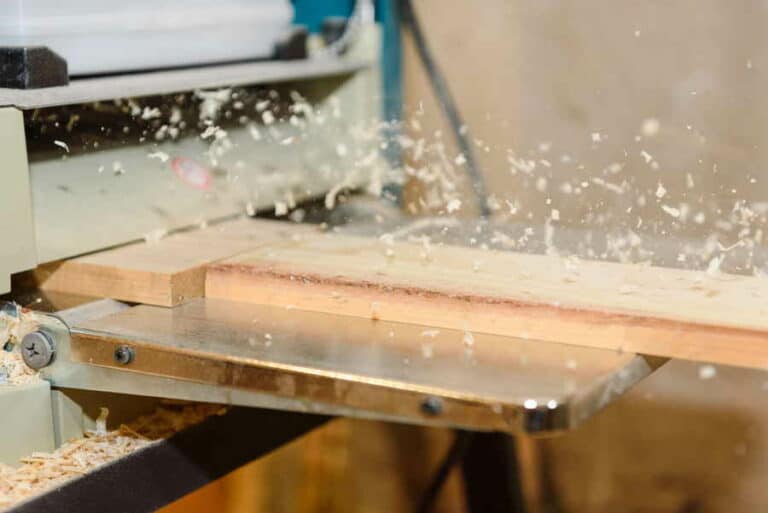 Mehr über den Artikel erfahren Hobelmaschine für Holz